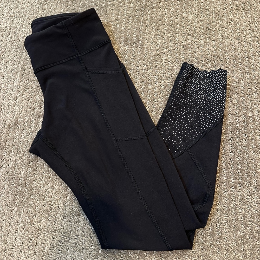 Lululemon tights reflective bottom